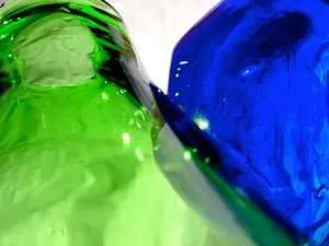 Vetri-colorati-assorbono-calore Vetri-colorati-assorbono-calore