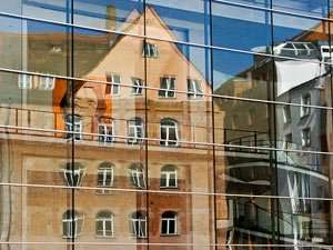 La Pompa di Calore nei Nuovi Edifici e Nelle Ristrutturazioni La Pompa di Calore nei Nuovi Edifici e Nelle Ristrutturazioni